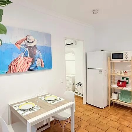 In Old Town Near Апартаменти *